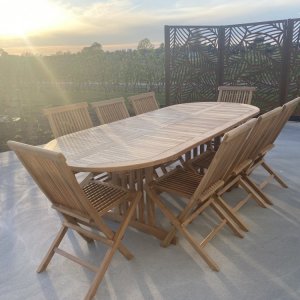 Utdragbart matbord i teak 180–240 cm med butterfly-funktion | Saltö Utdragbart matbord i teak 180–240 cm med butterfly-funktion | Saltö