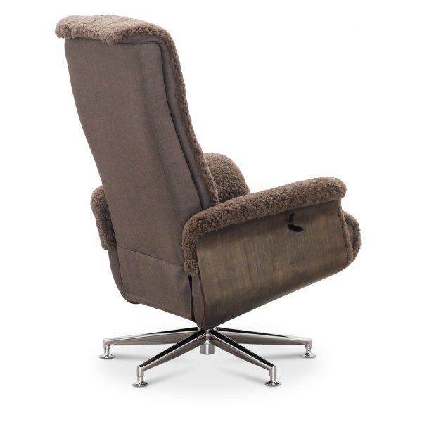 Ulla reclinerf�t�lj med fotpall | �kta mullvadsf�rgat f�rskinn, oljad ek och kromad metall