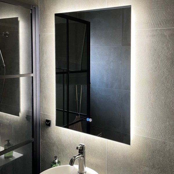 Badrumsspegel | LED-belysning | Anti-fog & touch-styrning | Rektangulär Badrumsspegel | LED-belysning | Anti-fog & touch-styrning | Rektangulär